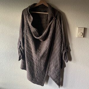 FYLO Cozy Textured Brown Poncho